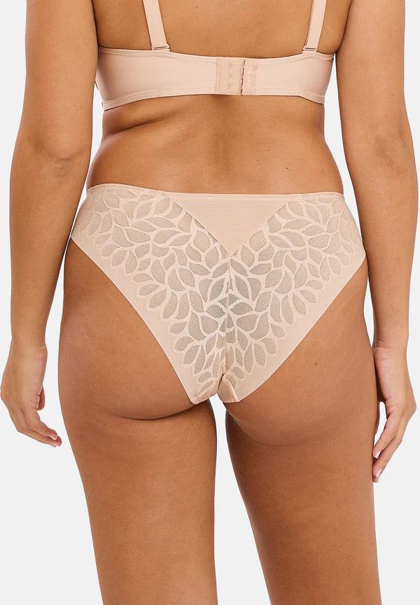 Slip Perfect Curves Sans Complexe