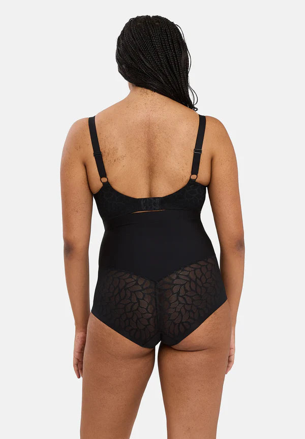 Reggiseno minimizer Perfect Curves Sans Complexe
